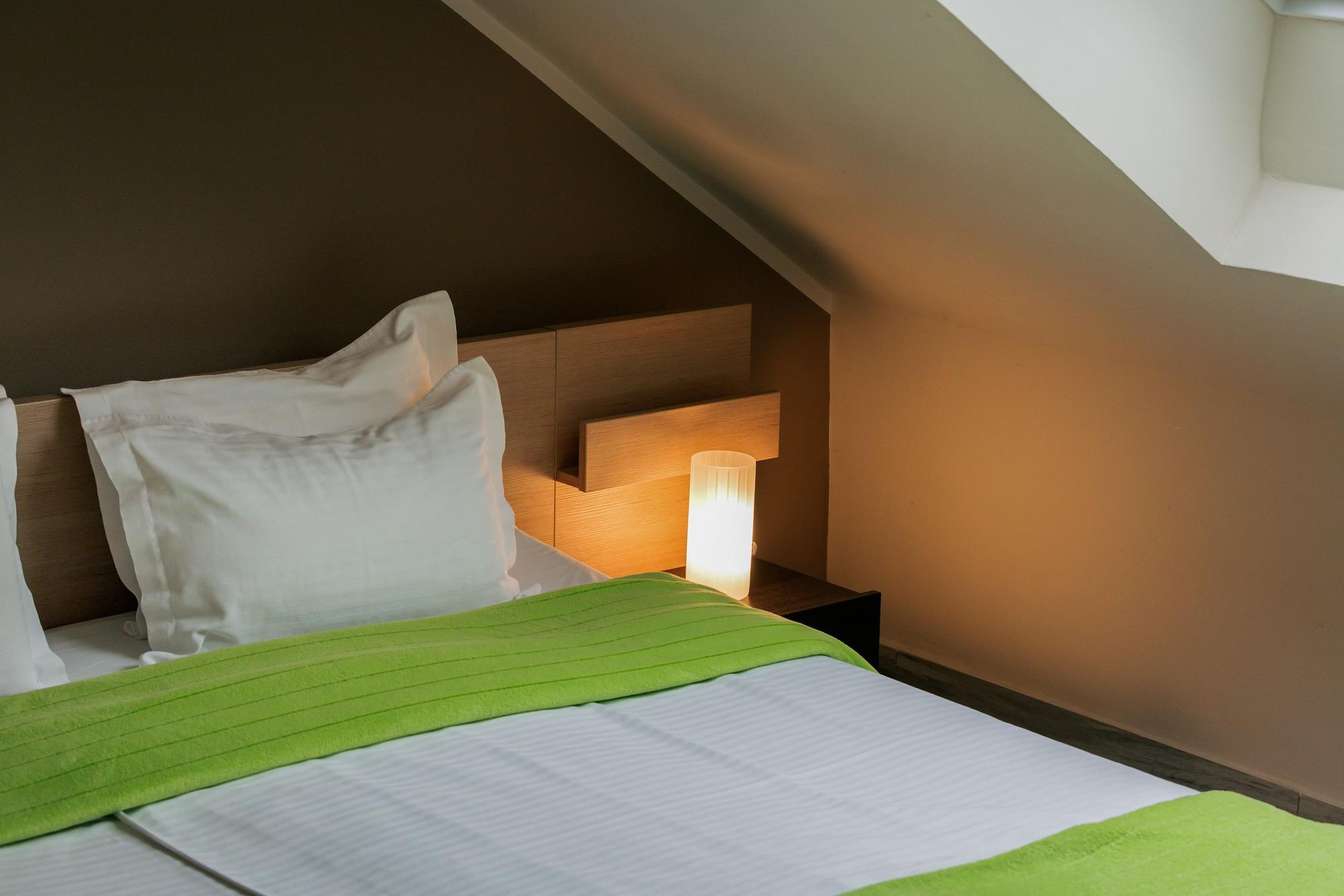 Veliki Garni Hotel Novi Sad Eksteriør bilde