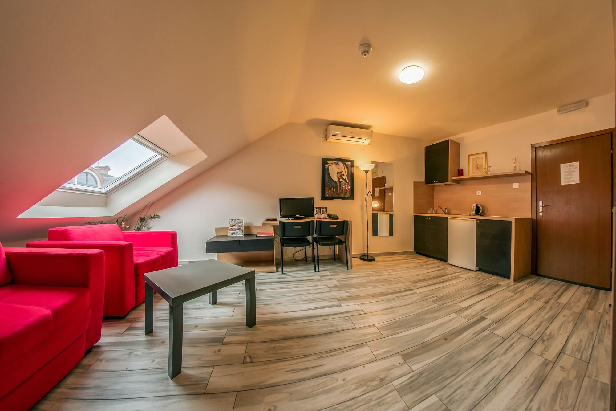 Veliki Garni Hotel Novi Sad Eksteriør bilde