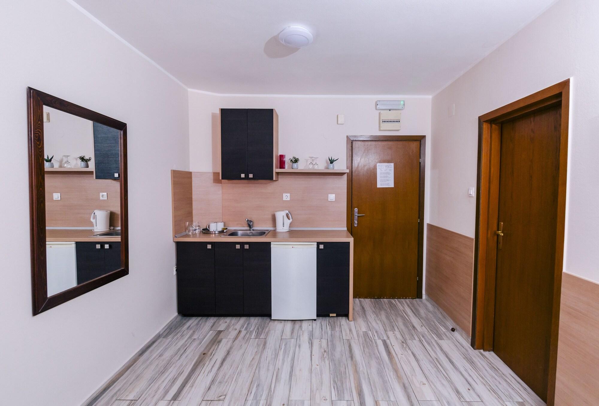 Veliki Garni Hotel Novi Sad Eksteriør bilde