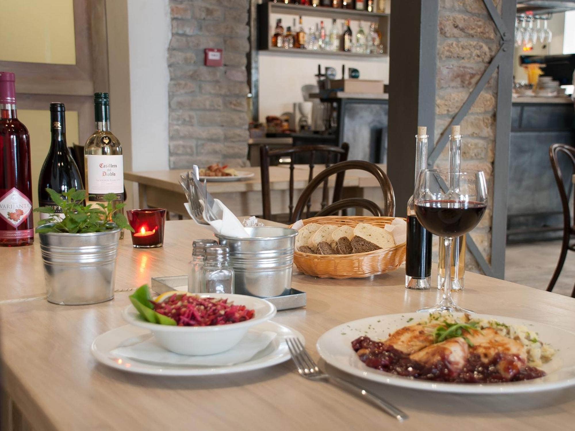 Veliki Garni Hotel Novi Sad Eksteriør bilde