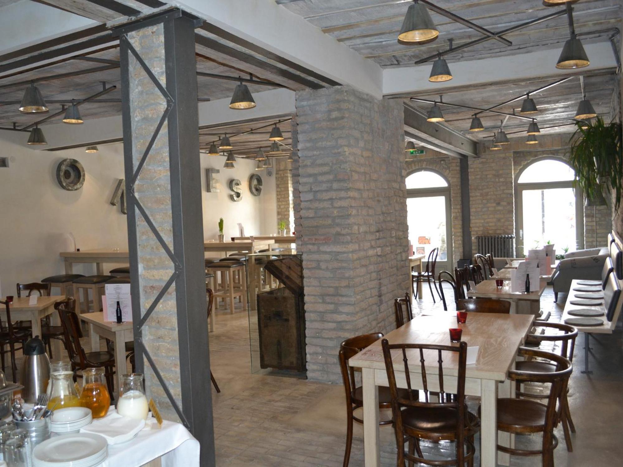 Veliki Garni Hotel Novi Sad Eksteriør bilde