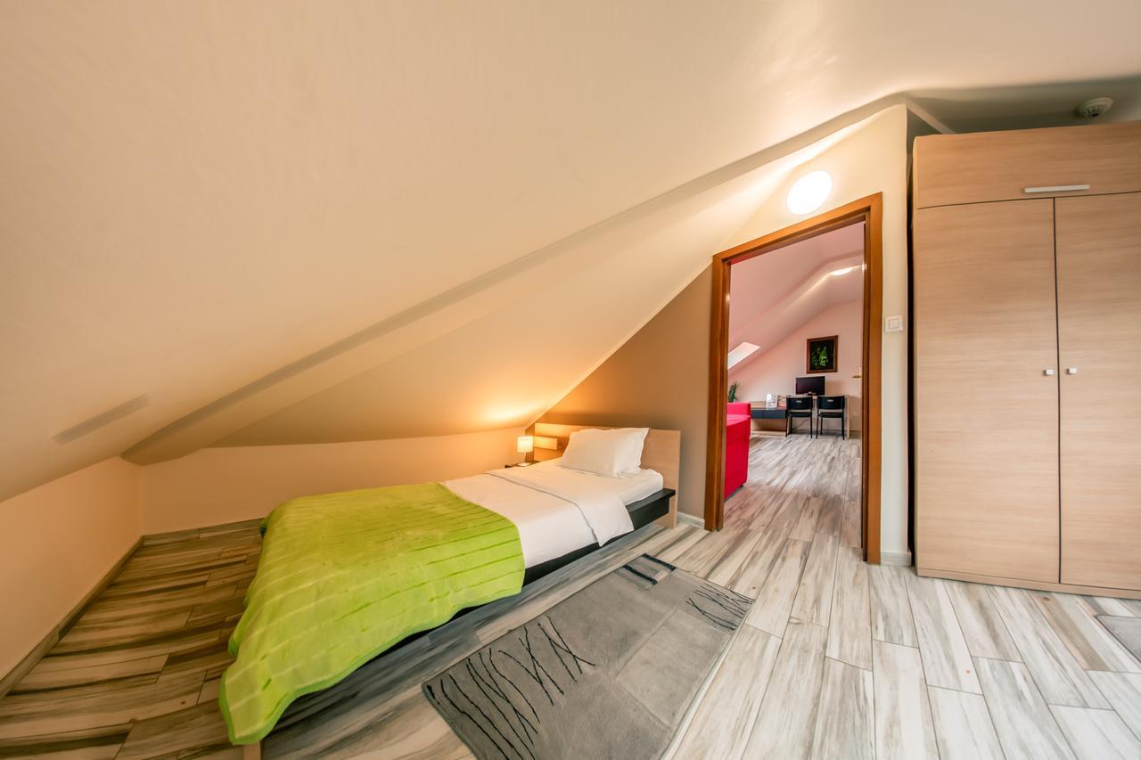 Veliki Garni Hotel Novi Sad Eksteriør bilde